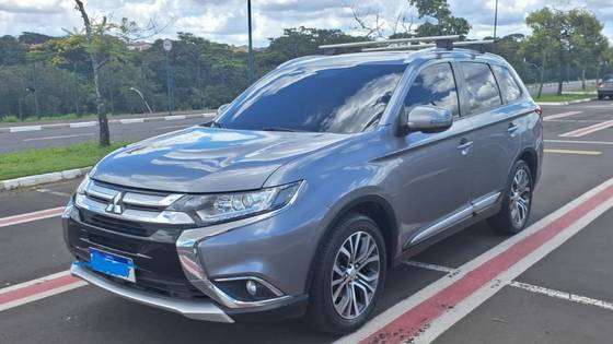 MITSUBISHI OUTLANDER 2.0 COMFORT 16V GASOLINA 4P AUTOMÁTICO